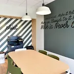 Zenith Aparthotel